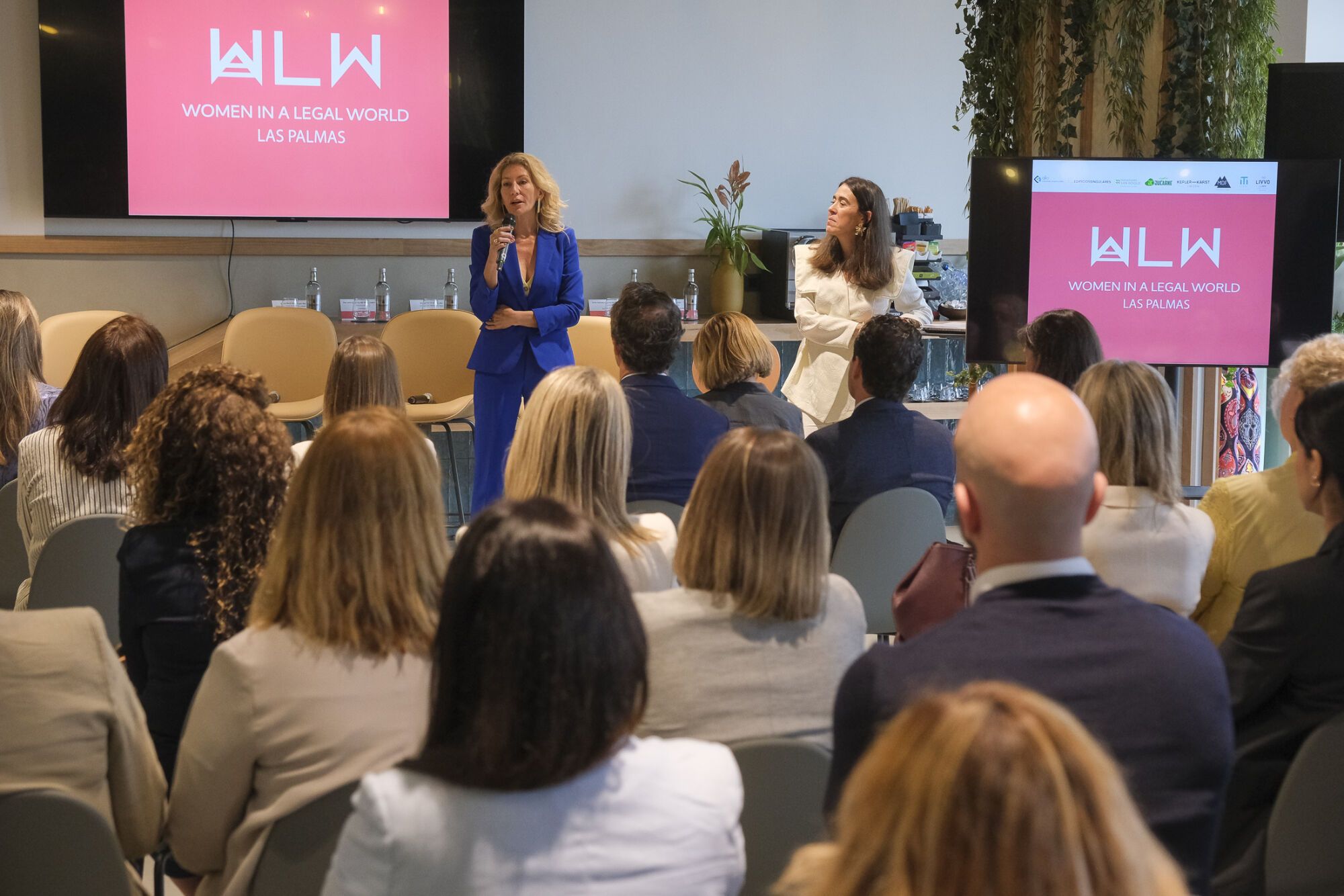 Presentación del proyecto 'Women in a Legal World'