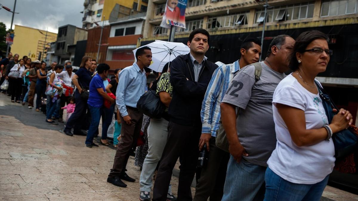 Colapso de sector transporte aisla a la &quot;Cuna de la RevoluciÃ³n&quot; venezolana