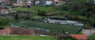 El Concello de Bueu proyecta pistas de pádel, llave y petanca en el entorno del campo de fútbol de A Graña