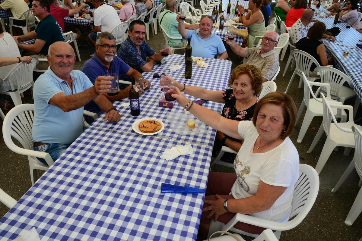 Asistentes a la fiesta del tinta femia de Cela del año pasado.