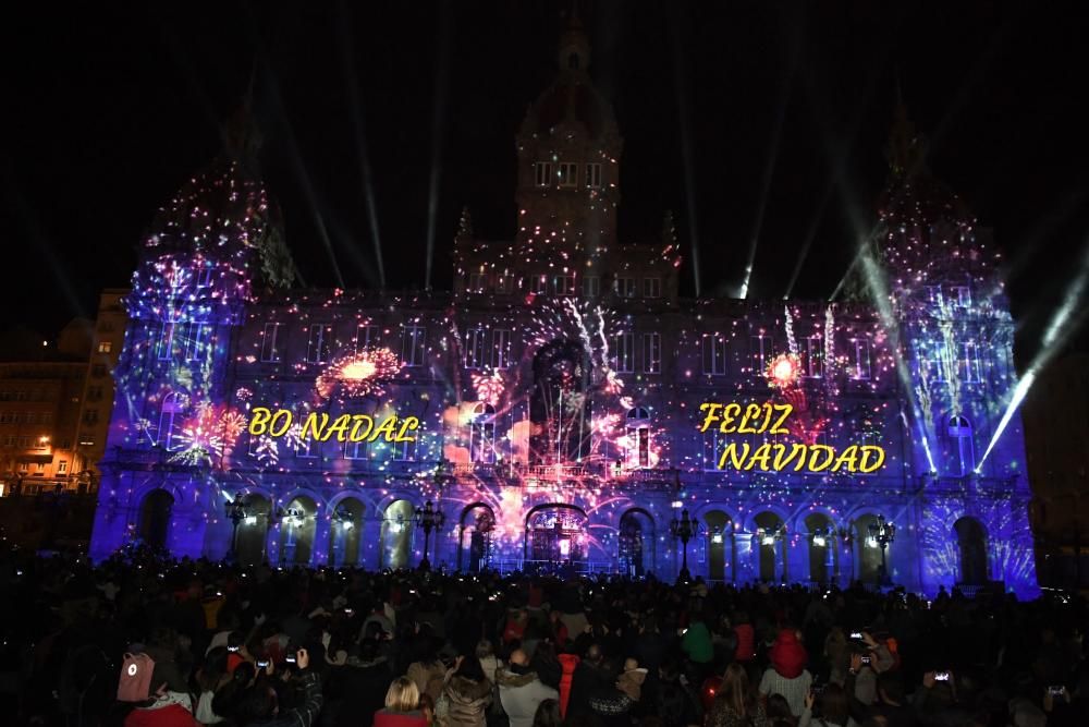 Navidad en A Coruña | Encendido del alumbrado navideño en María Pita