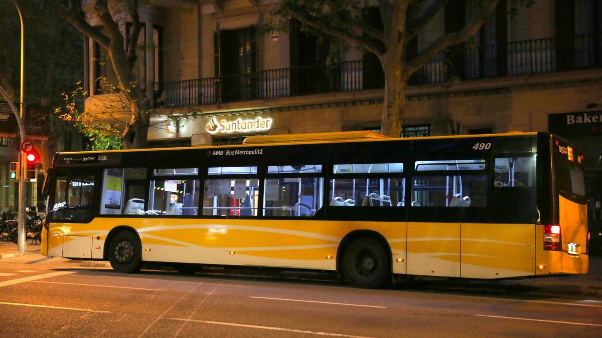 Imagen de archivo de un autobús nocturno de Tusgsal.