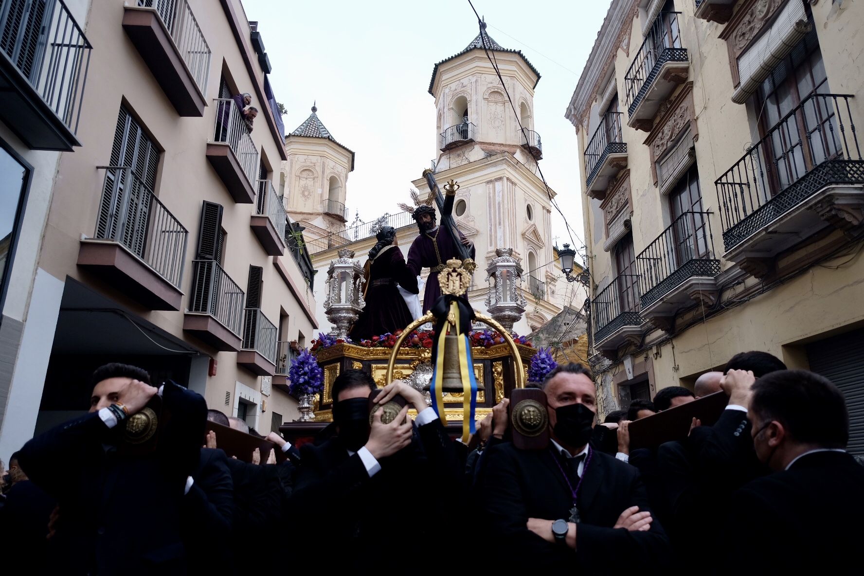 El Nazareno de la Salutación y Santa Mujer Verónica, la IX Estación de este Vía Crucis