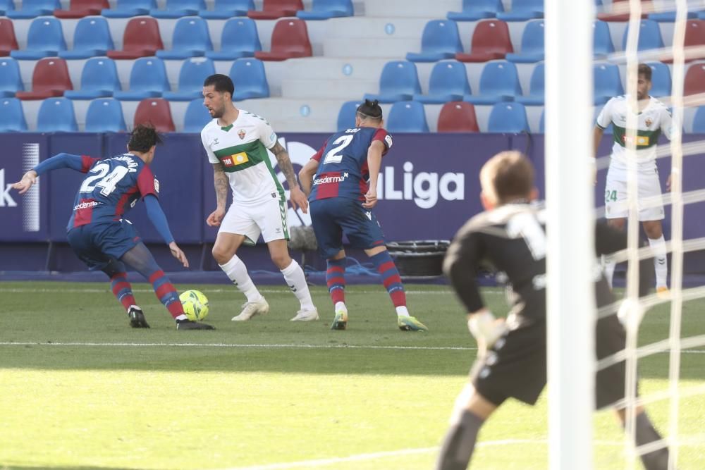 Las imágenes del Levante UD - Elche CF