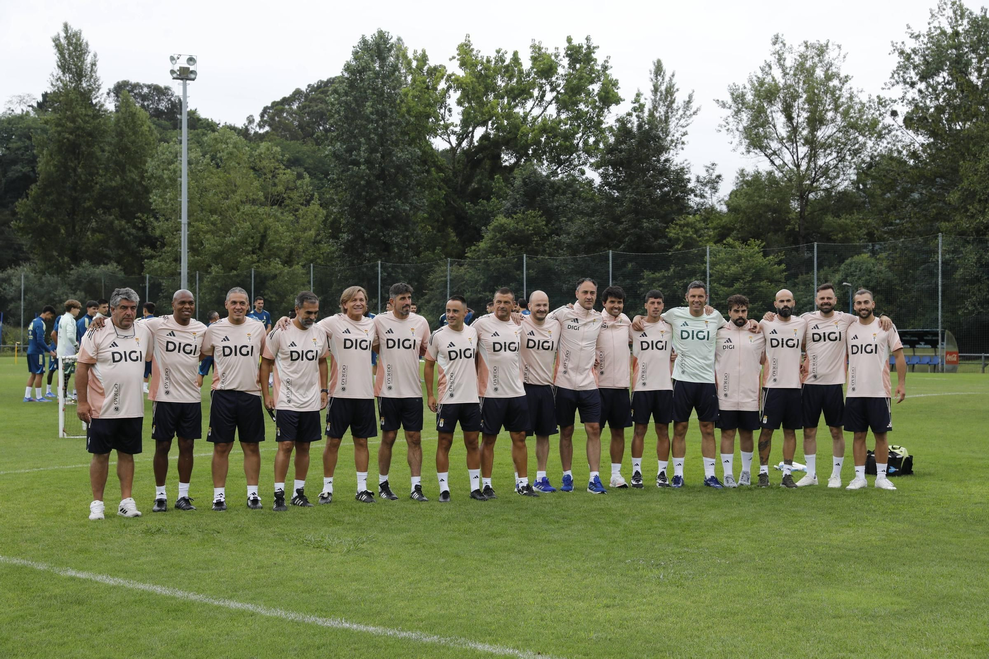 En imágenes: así fue la primera sesión de entrenamientos de Primera en El Requexón con Rodón, Reina y Domingues