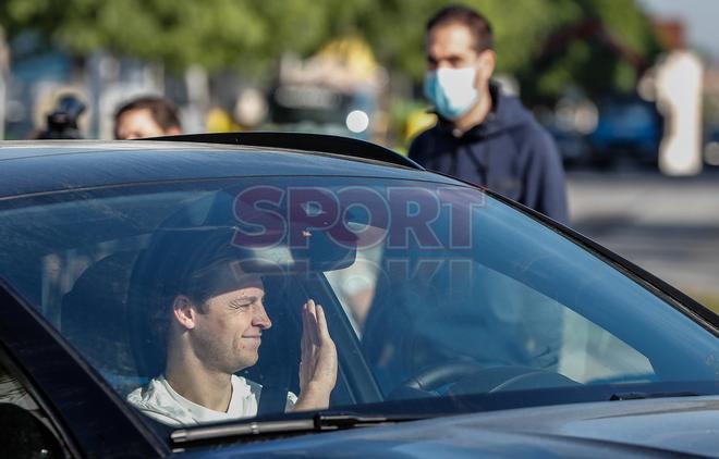 Los jugadores del FCBarcelona pasan las pruebas médicas para el test del coronavirus