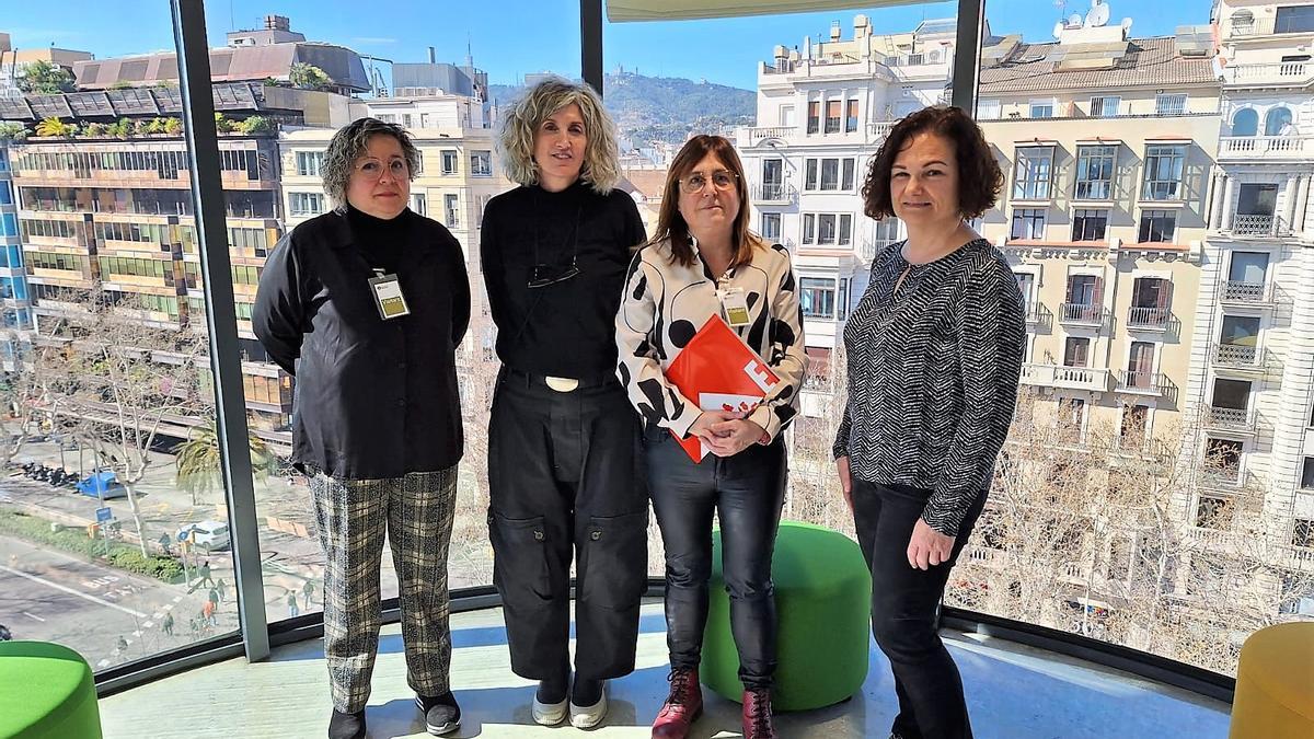 L'alcaldessa i la regidora de Calaf amb les representants de la Diputació de Barcelona