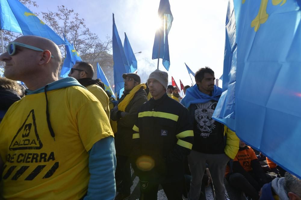 Manifestación de trabajadores de Alcoa en Madrid