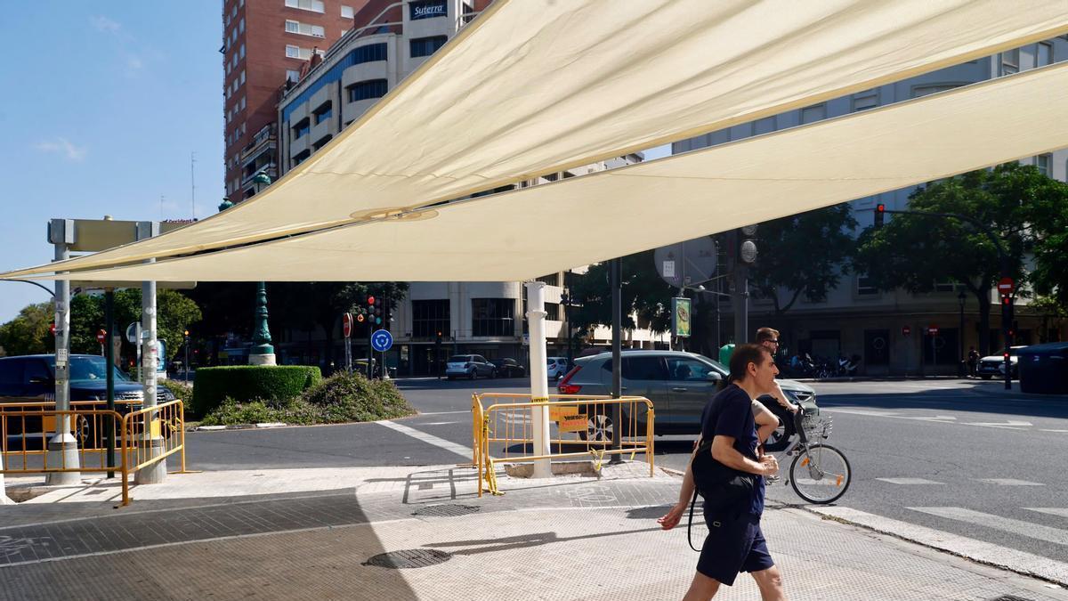 Los nuevos toldos de la plaza América  ya están colocados