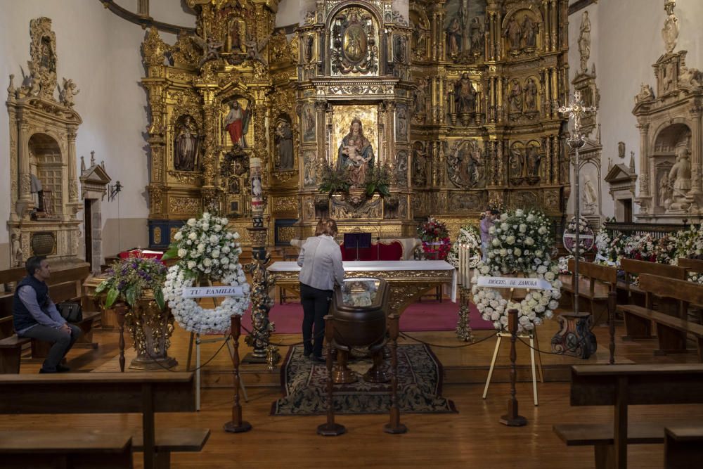 La capilla ardiente del Obispo de Zamora