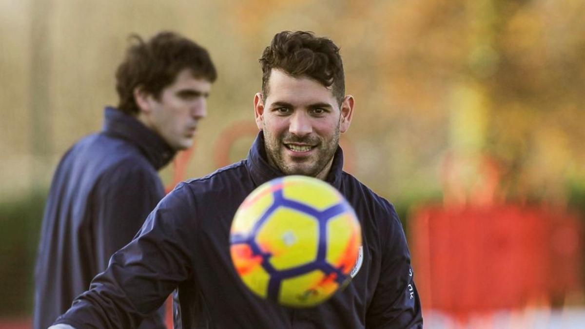 Iago Herrerín renueva su contrato con el Athletic