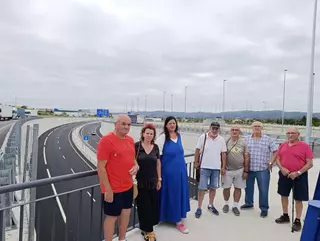 Los vecinos de Bobes reniegan del desoblamiento de la AS-17: "Nos han dejado abandonados e incomunicados"