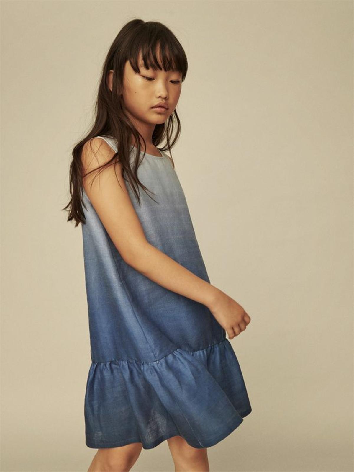 Vestido tie-dye de la colección de niños de Massimo Dutti