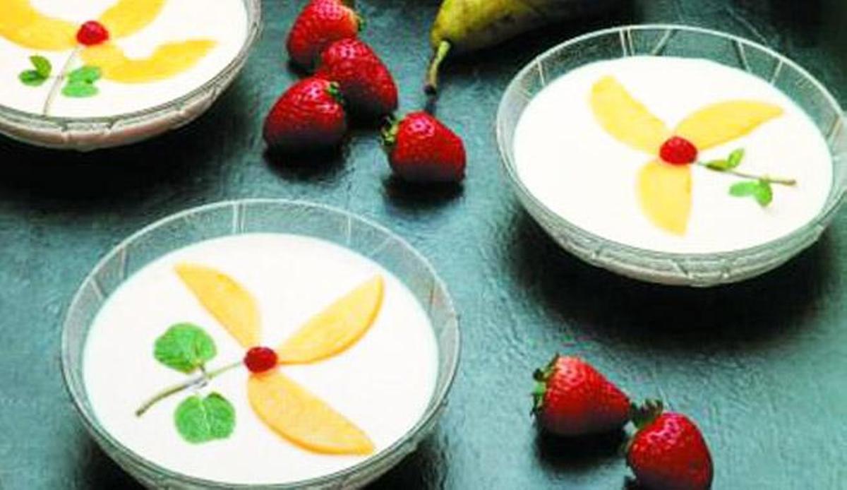 Mousse helado de frutas.