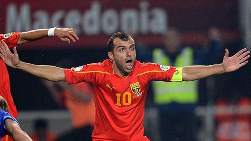 La Federación de Macedonia confirma que Pandev votó a Mourinho