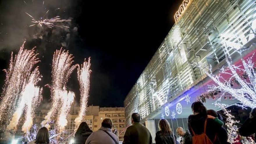 Benidorm adelanta la llegada de la Navidad