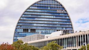 El BBVA manté l'OPA sobre el Sabadell malgrat les condicions del Govern central