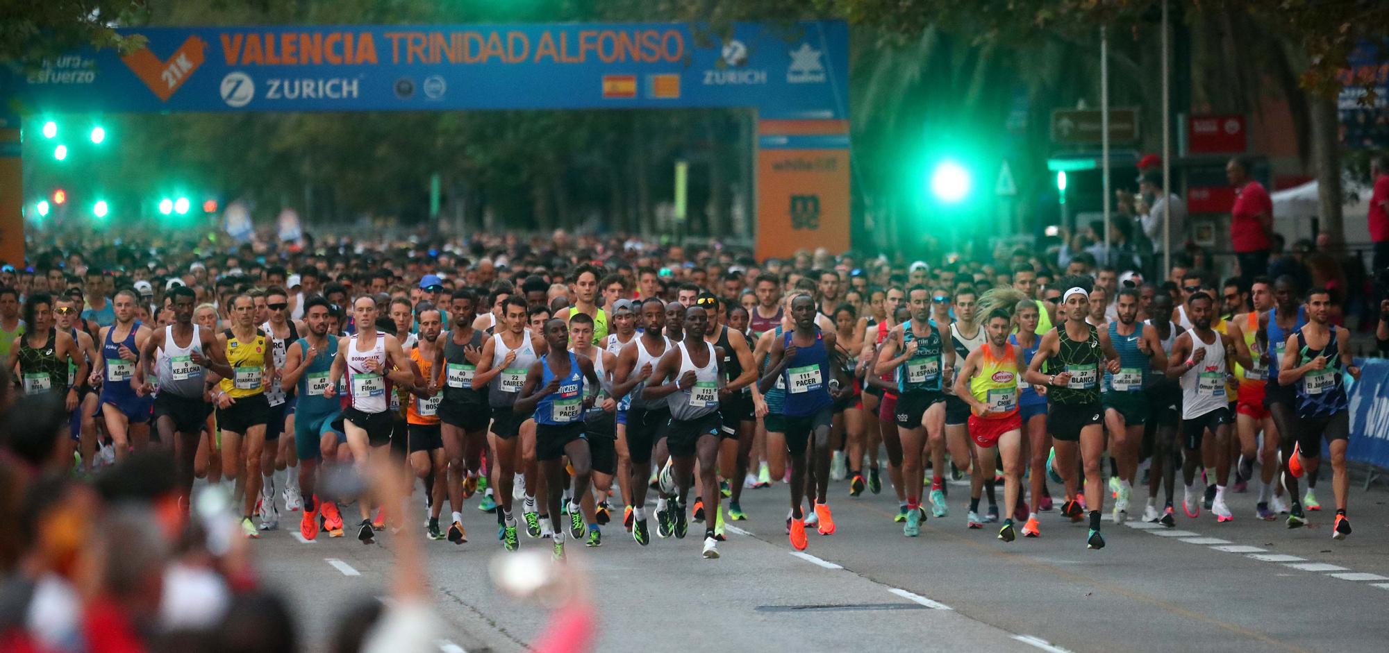 Media Maratón Valencia 2022: Salida y Meta | Busca tu foto