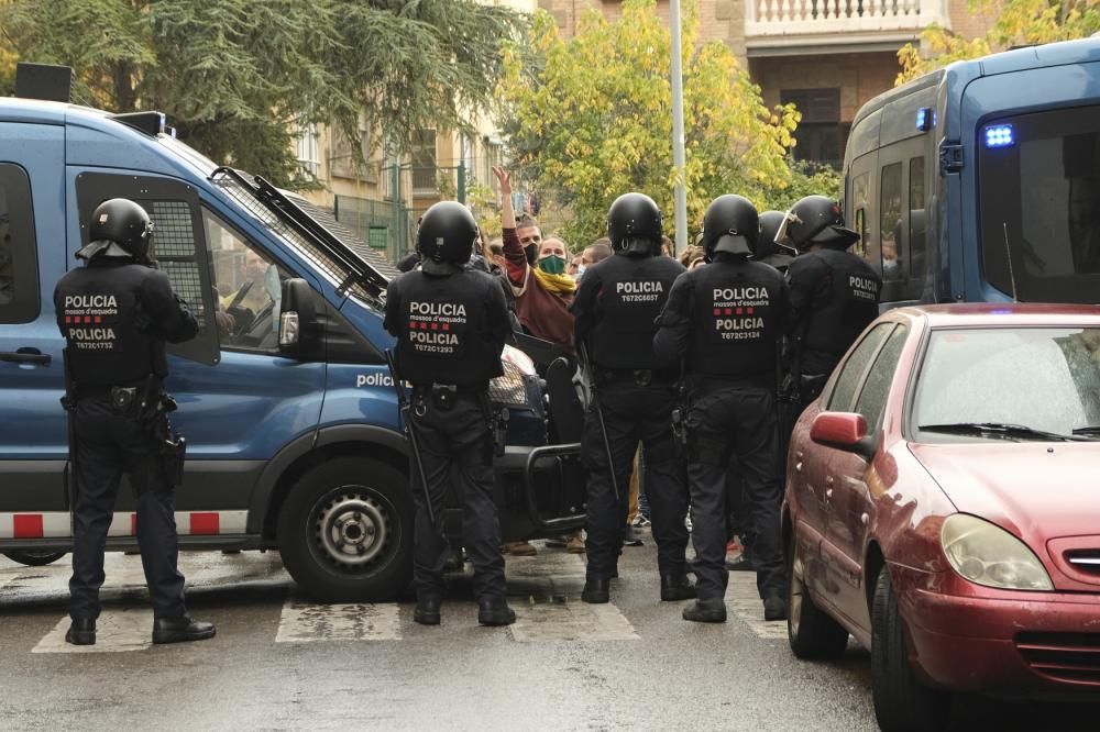 Desnonament al carrer Roger de Flor de Manresa