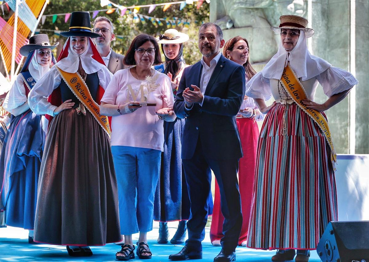 Entrega de premios de la XLIX Exposición Regional de Flores, Plantas, Artesanía Tradicional Canaria y Libros.
