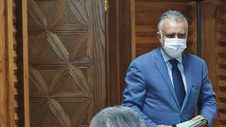 La gestión de las 'urgencias' de La Palma tensa a PSOE y NC en el Ejecutivo - Vimarsana News