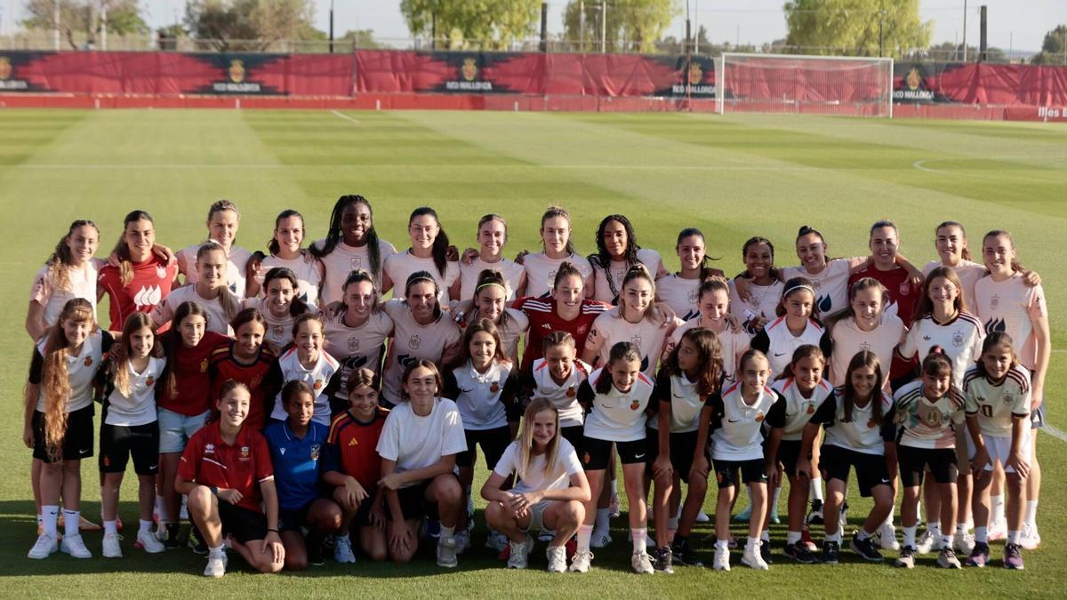 La Selección Española despierta pasiones en Son Bibiloni