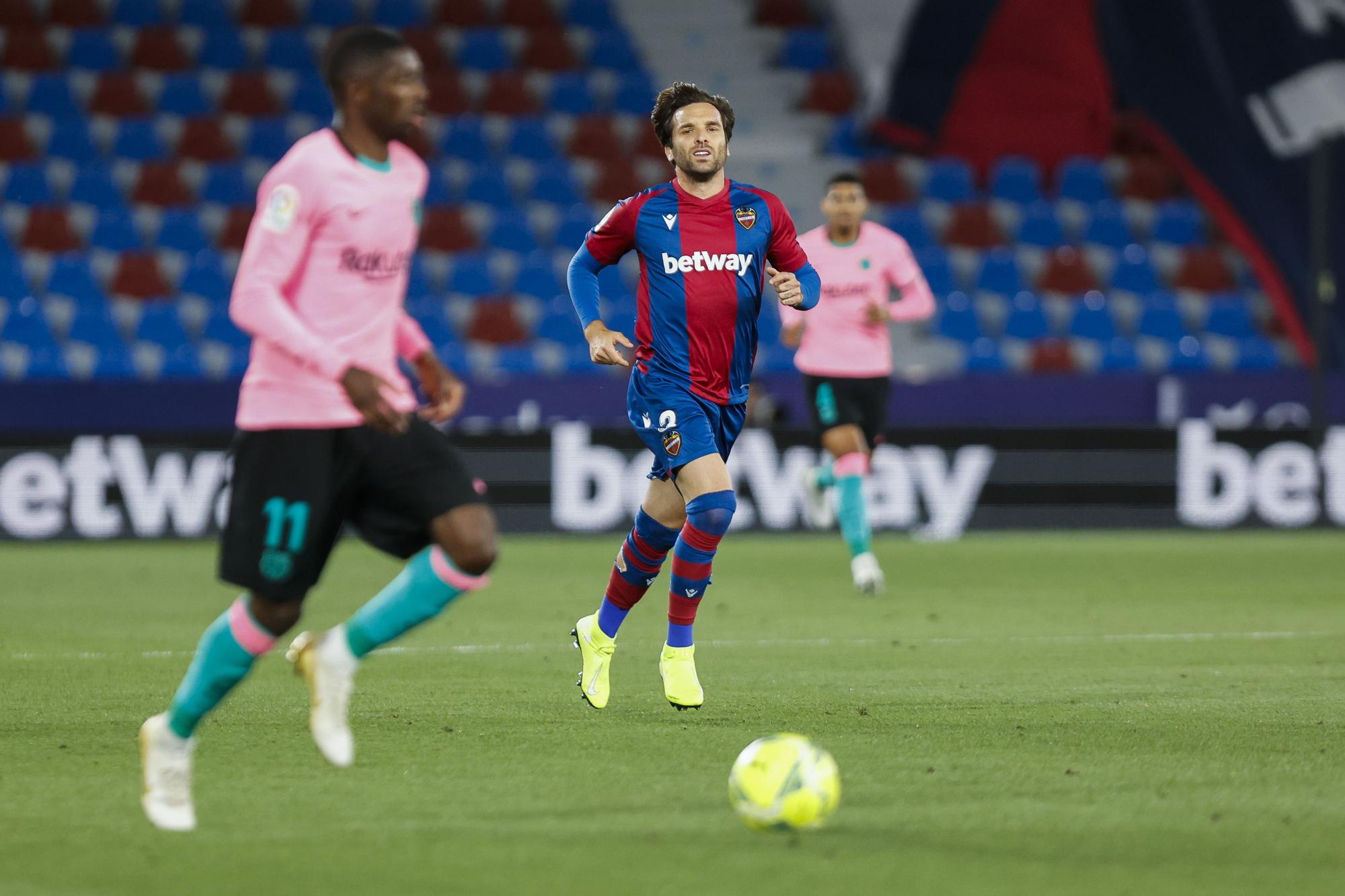 Las imágenes del empate entre el Levante y Barcelona en el Ciutat de València