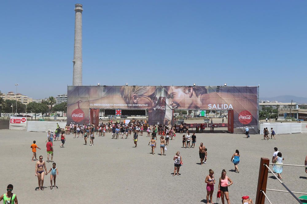 La playa de Sacaba es el escenario de más de doce horas de música en directo con la presencia de Efecto Pasillo, Gemeliers, Piso 21, la malagueña Ana Mena, Atacados, Critika y Saik, Carlos Marco...