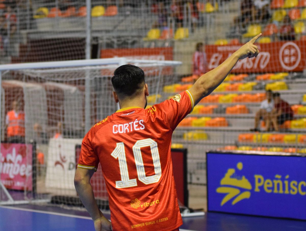 Cortés celebra el 1-0