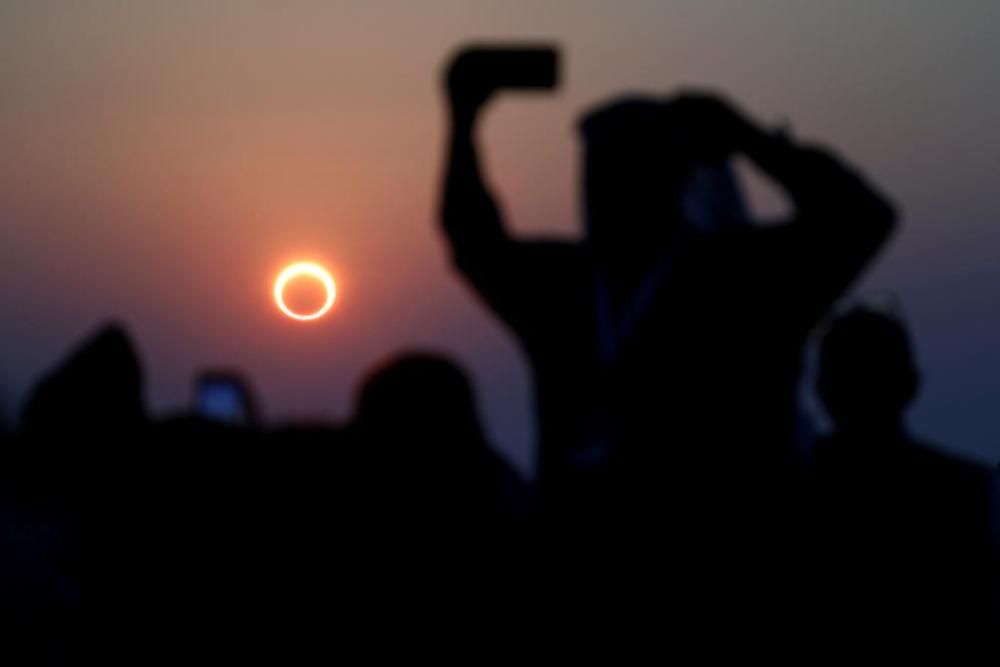 Eclipsi solar anular vist des d'Indonèsia, l'Aràbia Saudita o Tailàndia