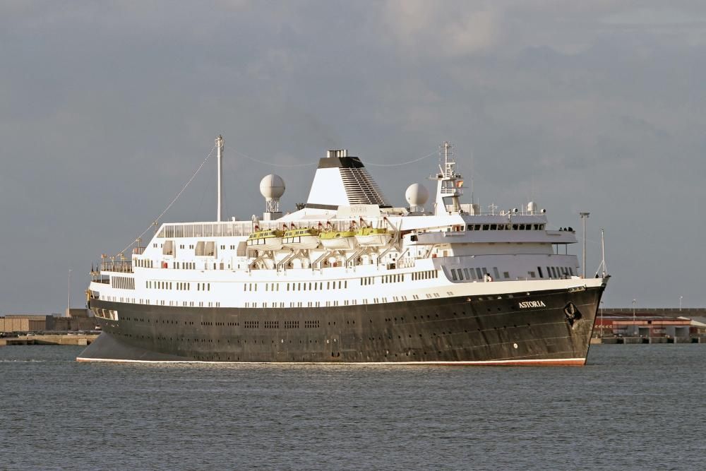 Kreuzfahrtschiffe zu Besuch im Hafen von Palma