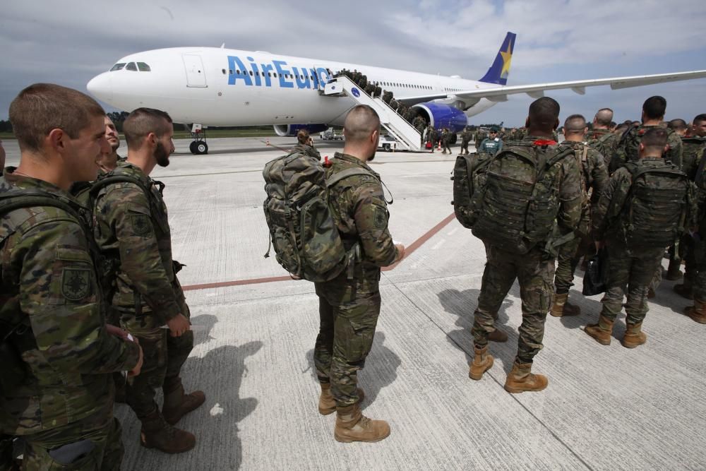 Salida de militares asturianos para Polonia