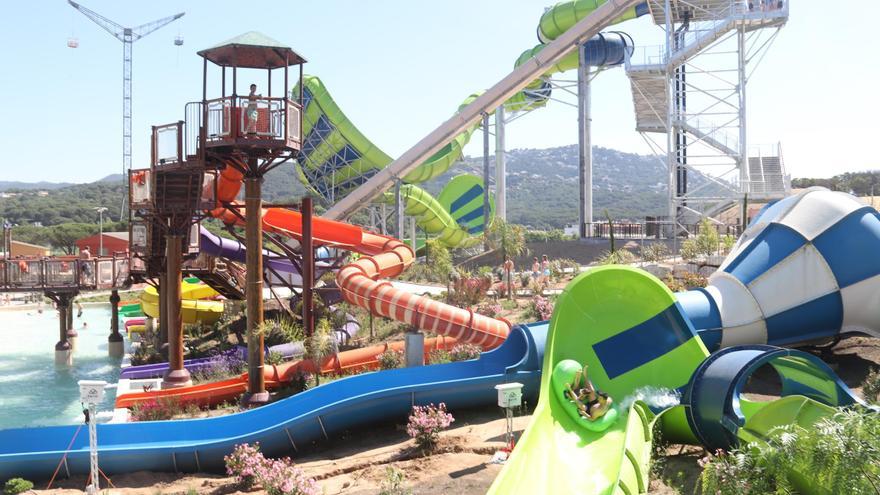 Video: Water World preveu arribar a les 225.000 persones aquesta temporada amb l'estrena d'una atracció única a Europa