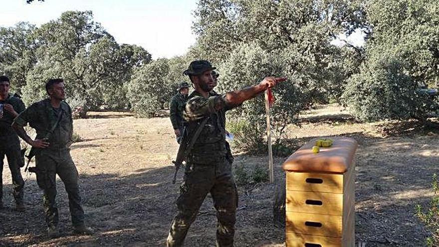 Militares en Monte la Reina.