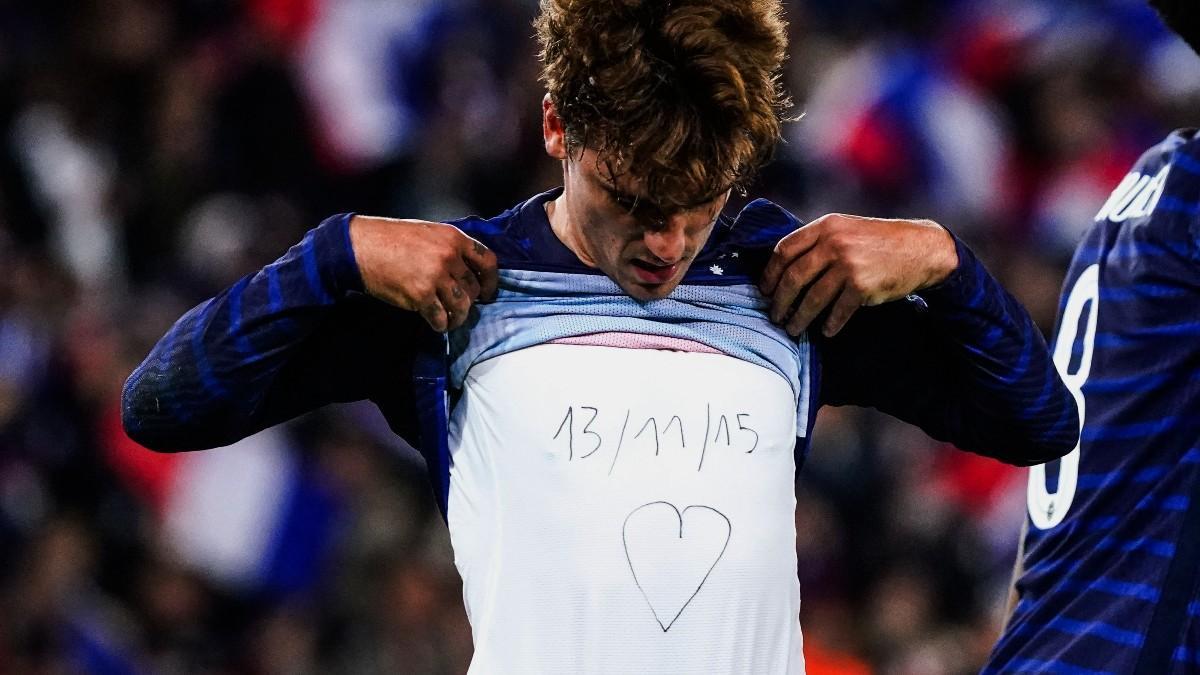 Griezmann dedicó su gol ante Kazajistán a las víctimas de los atentados de París de 2015