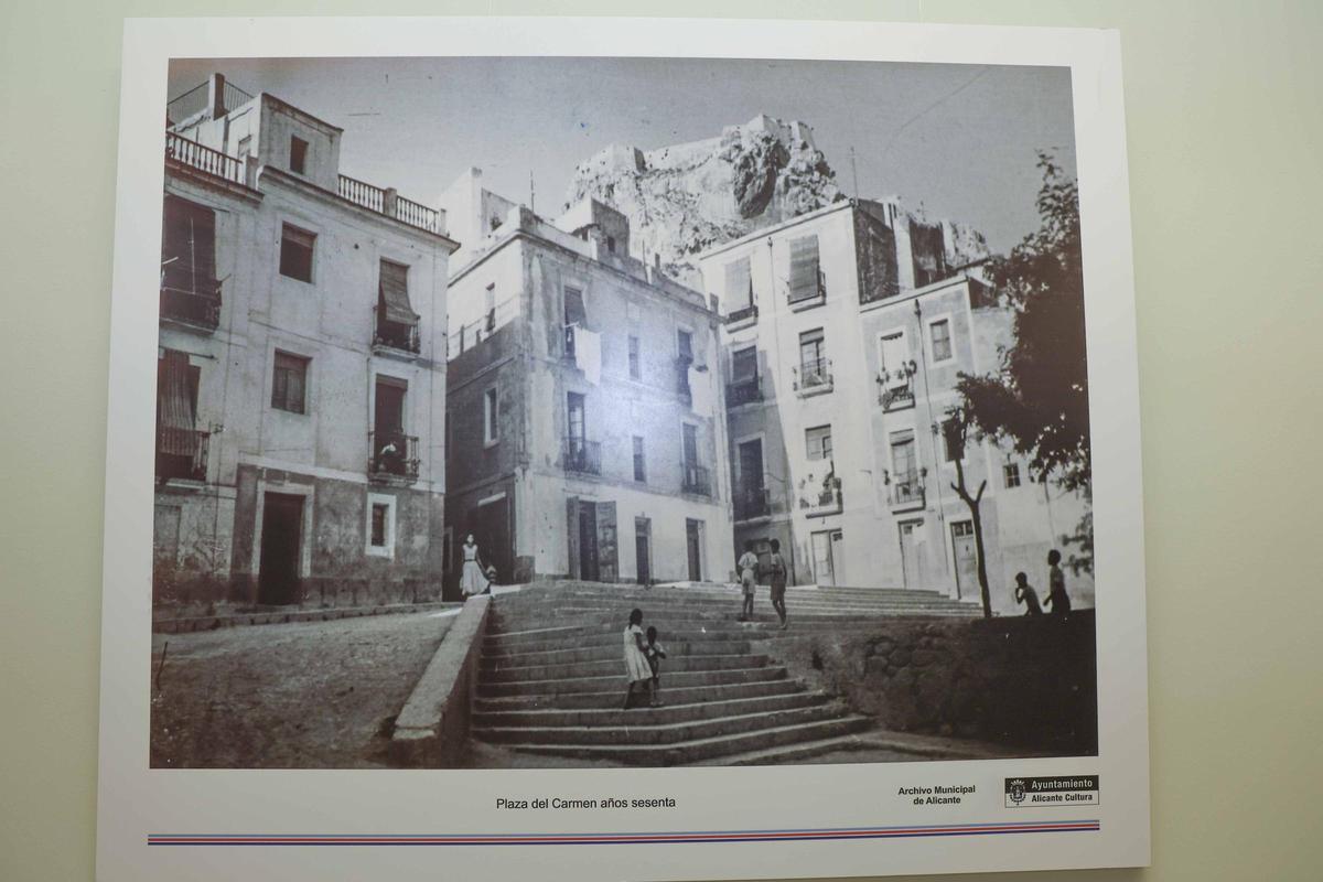 El Archivo Municipal inaugura la exposición "120 años de Periodismo en Alicante" en colaboración con la APPA. El Archivo Municipal inaugura la exposición "120 años de Periodismo en Alicante" en colaboración con la APPA.
