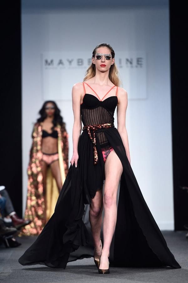 El desfile de maquillaje de Maybelline y Bloomers&Bikini