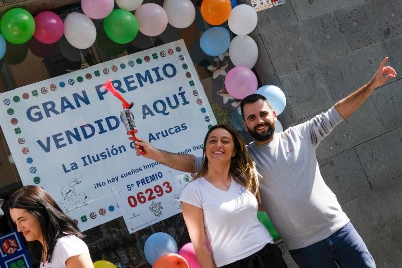 Arucas. C/ Pedro Lezcano , dos quintos premios.  | 22/12/2019 | Fotógrafo: José Carlos Guerra