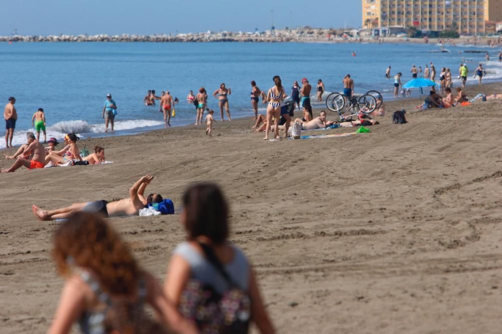 Los malagueños se van a la playa con la Fase 2.