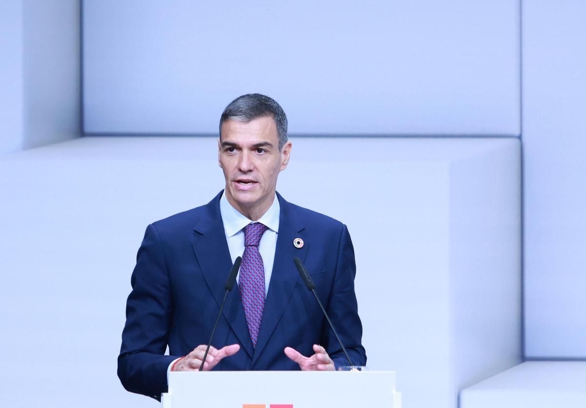 El presidente del Gobierno, Pedro Sánchez, participa en una mesa redonda en la Cumbre de la ONU. A 02 de julio de 2025, en Sevilla (Andalucía, España).