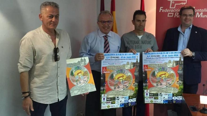 Ramón Rubio, Felipe Coello, Raúl Jiménez y Luis Ríos, ayer con el cartel anunciador.