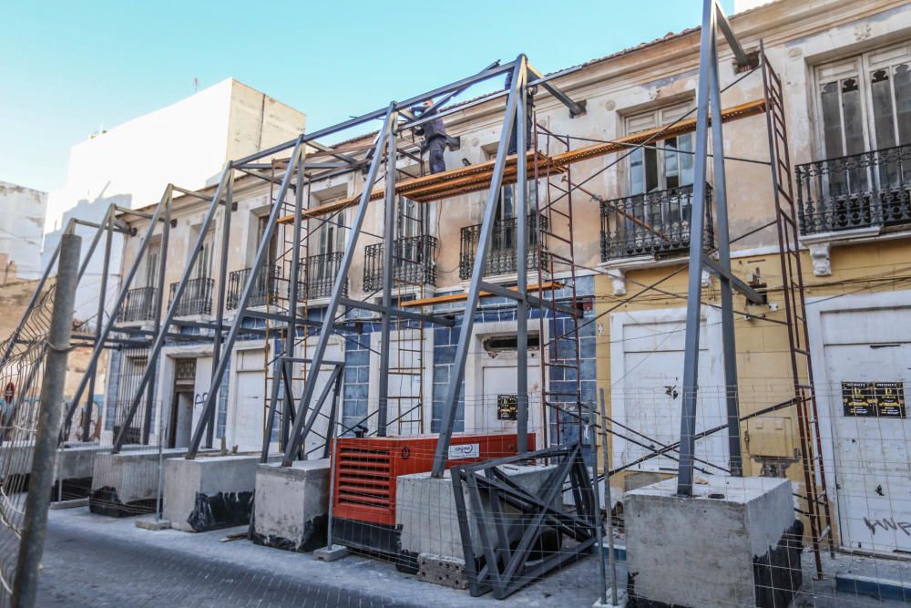 El promotor ha cumplido una de las actuaciones que aparecen en el decreto de Urbanismo para evitar el desplome del edificio protegido
