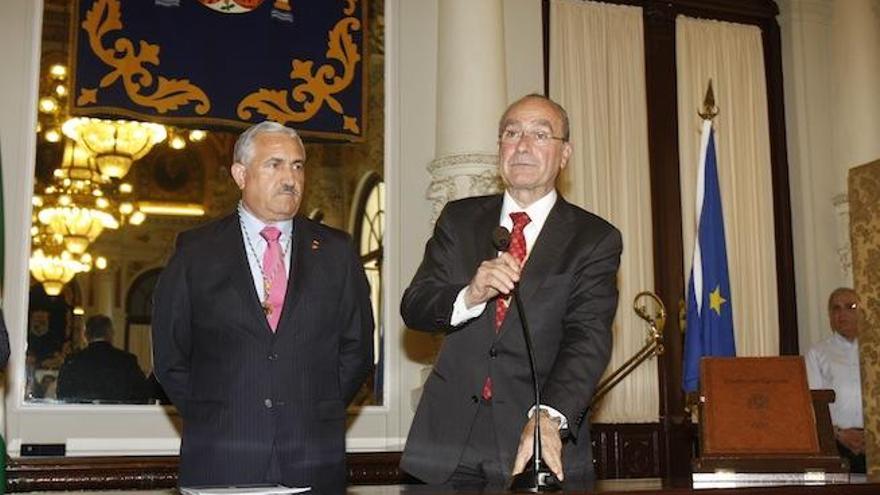 Del Río con De la Torre en su toma de posesión en 2012.