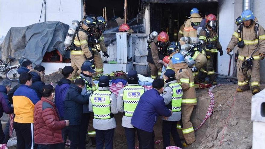 Al menos 41 muertos en el incendio de un hospital en Corea del Sur