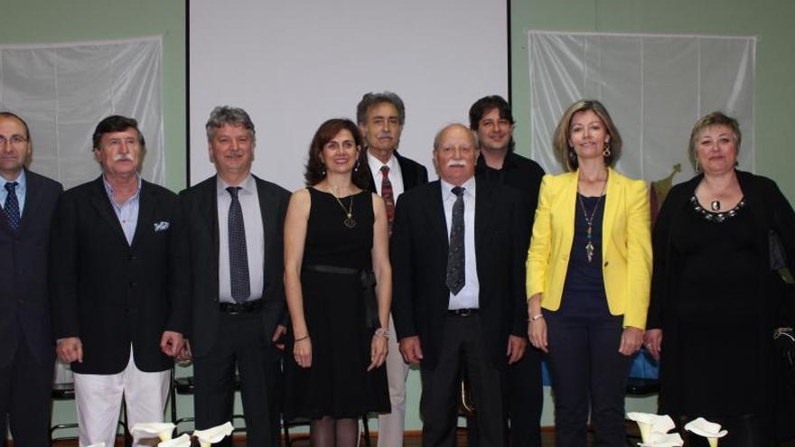 Distinguen al alcalde de Blanca y a Pedro Cano