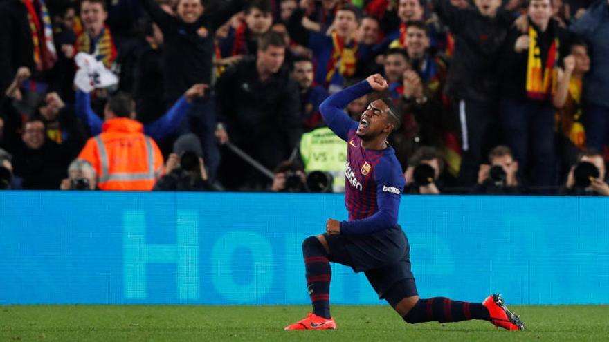 Malcom celebrant el seu primer gol en un clàssic