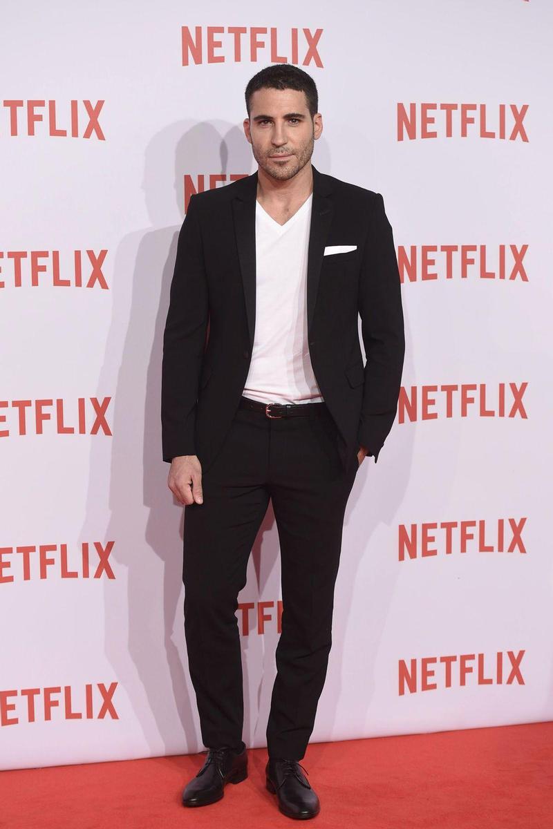 Miguel Ángel Silvestre en el estreno del canal Netflix