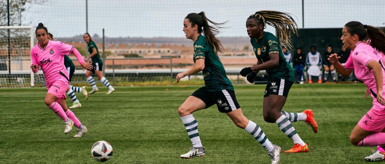 Avance del Cacereño Femenino ante el Espanyol.