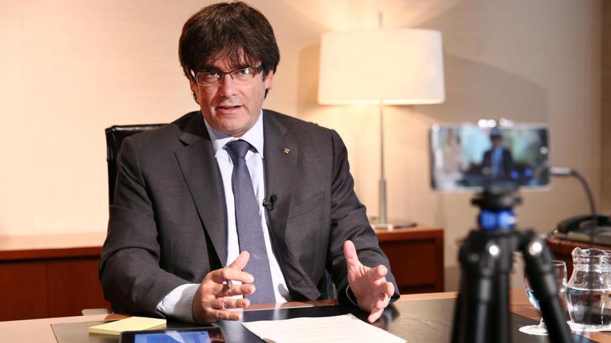 Puigdemont responent les preguntes dels internautes