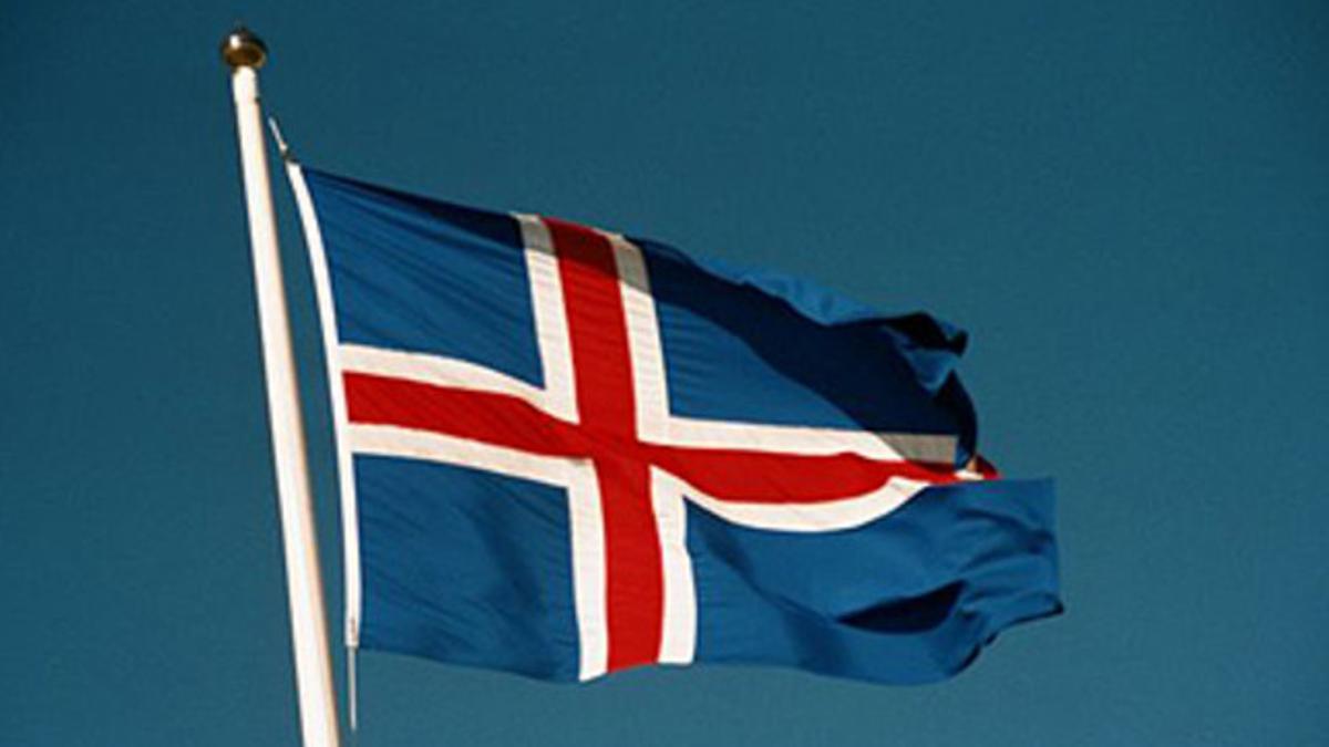 La bandera de Islandia.